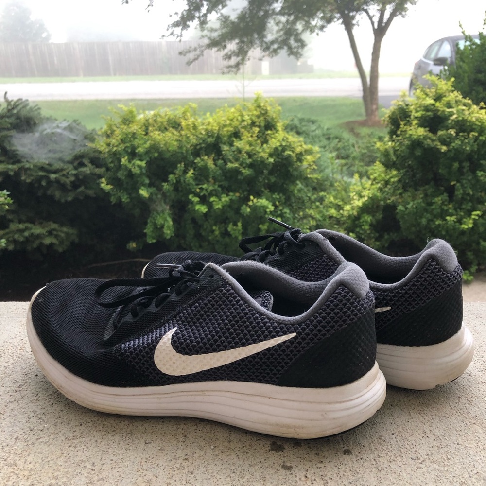 Nike Revolution 3